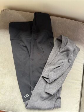 ALO Yoga Kids Black Leggings with Gray Ribbed Overlay